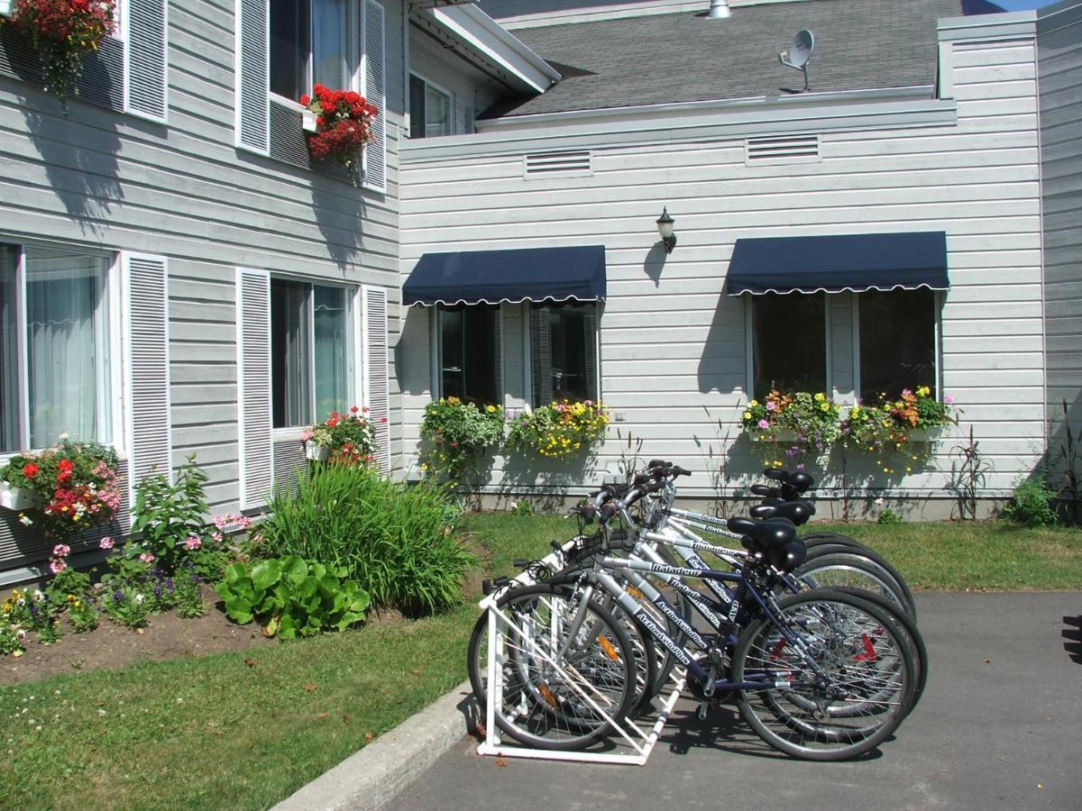 Auberge Des 21 La Baie Luaran gambar
