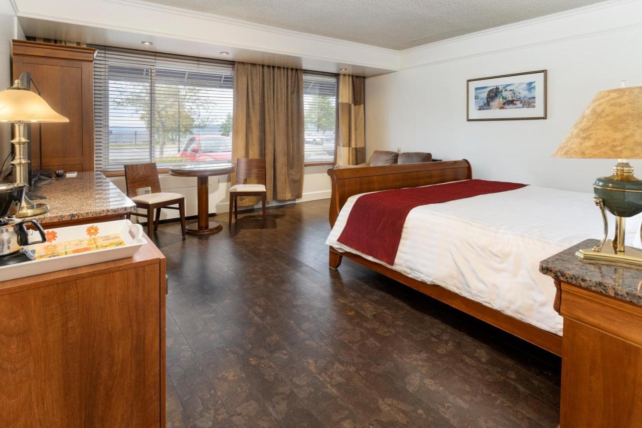 Auberge Des 21 La Baie Luaran gambar