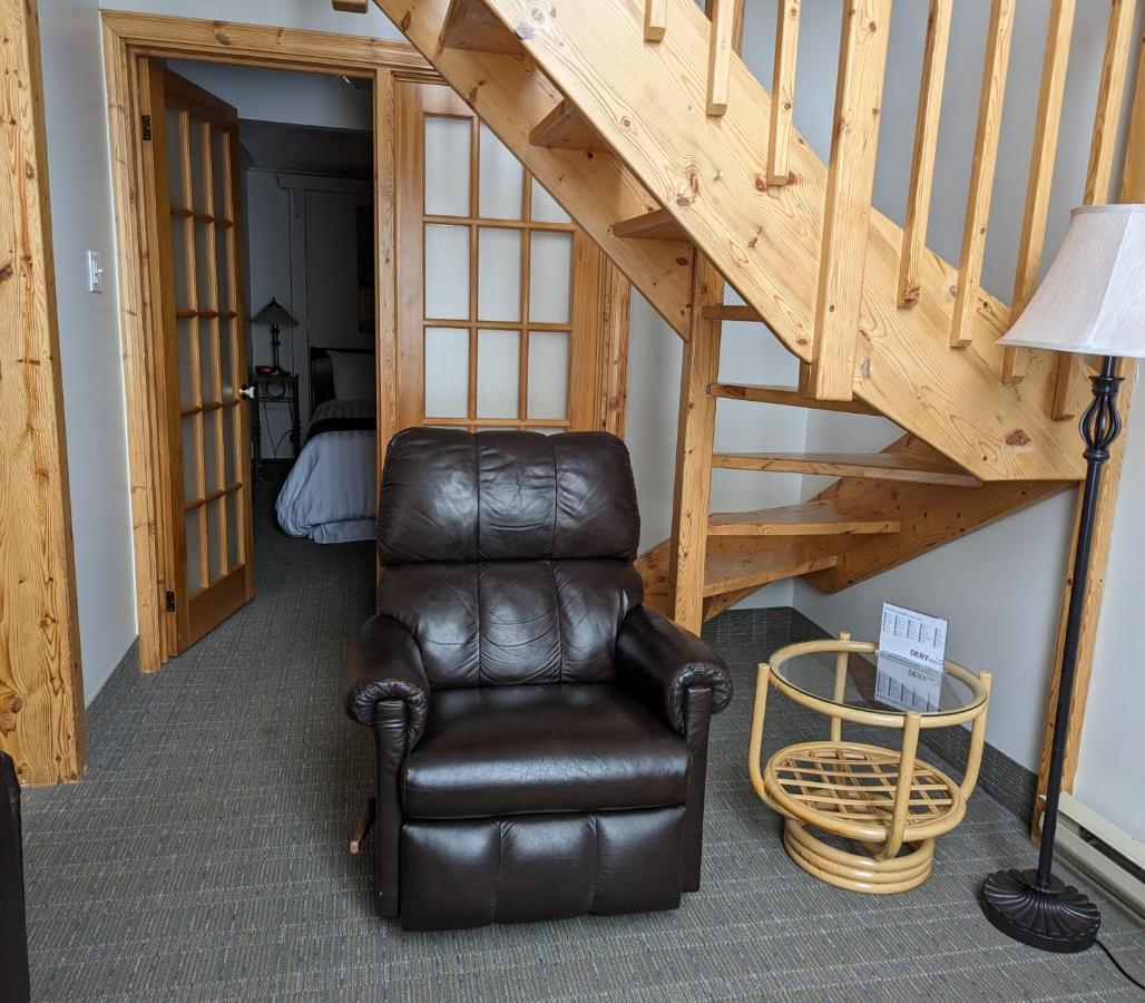 Auberge Des 21 La Baie Luaran gambar