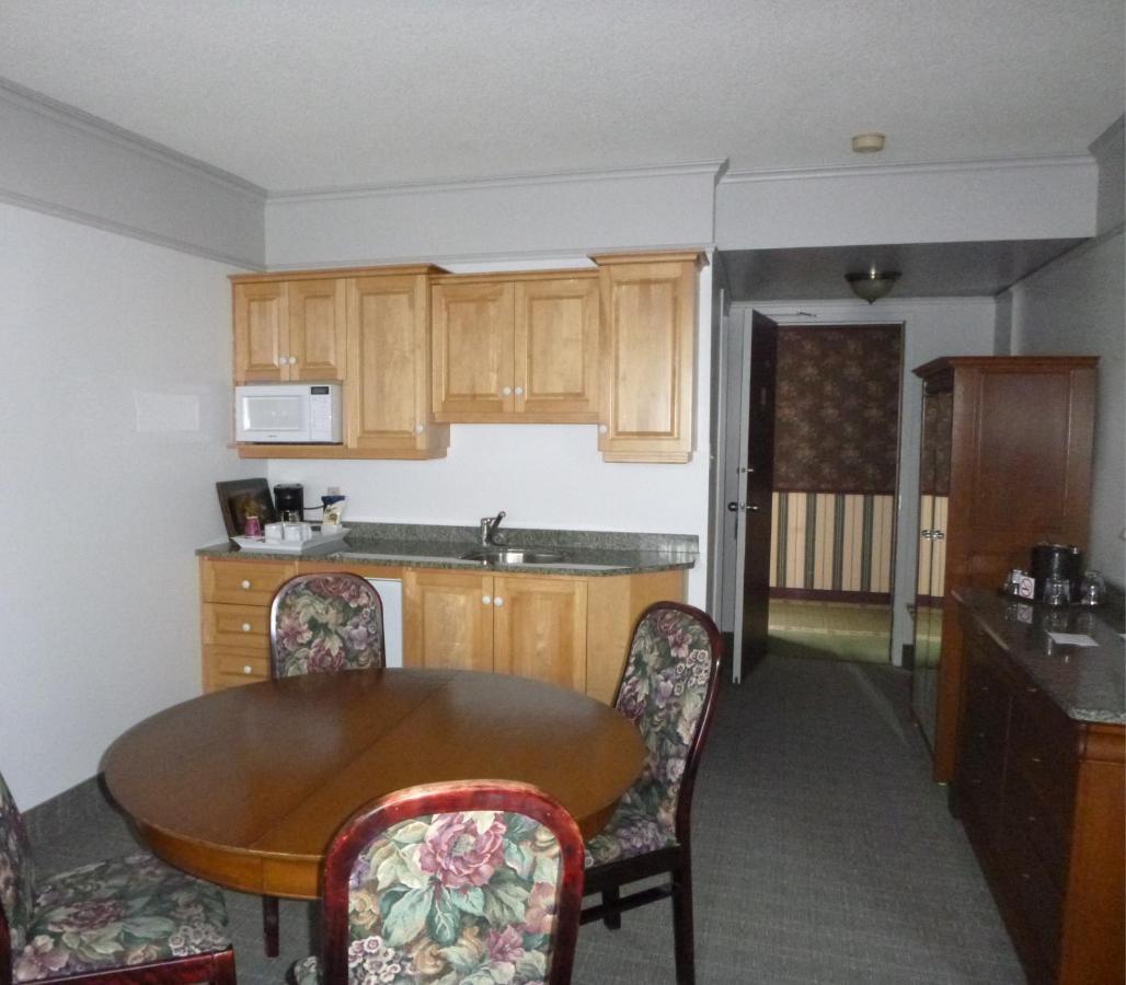 Auberge Des 21 La Baie Luaran gambar