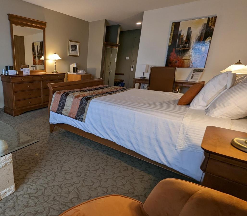 Auberge Des 21 La Baie Luaran gambar