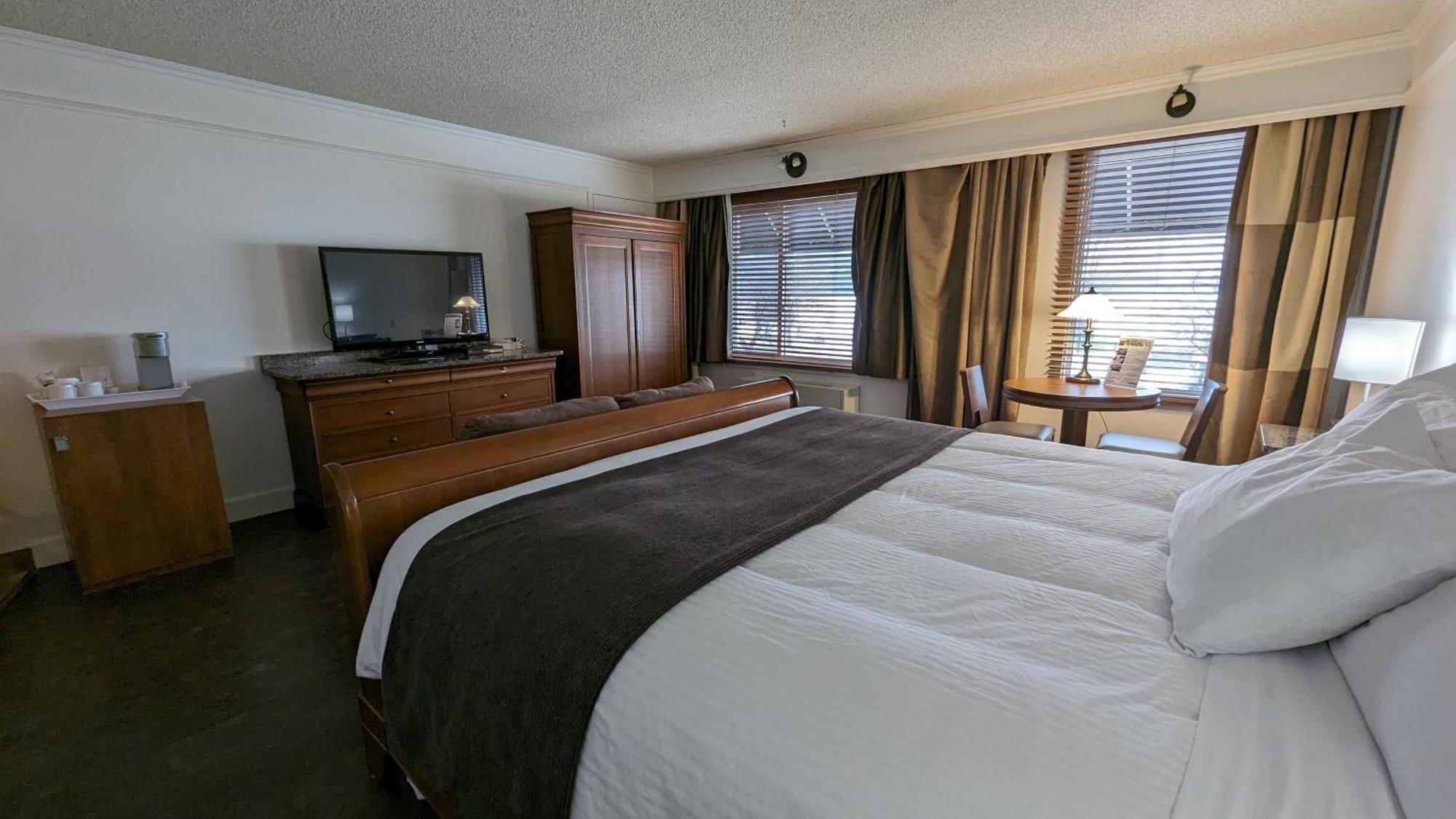 Auberge Des 21 La Baie Luaran gambar